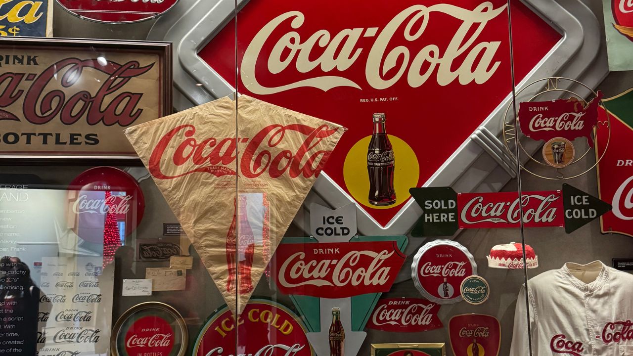 Symbole der Macht die Marke Coca Cola